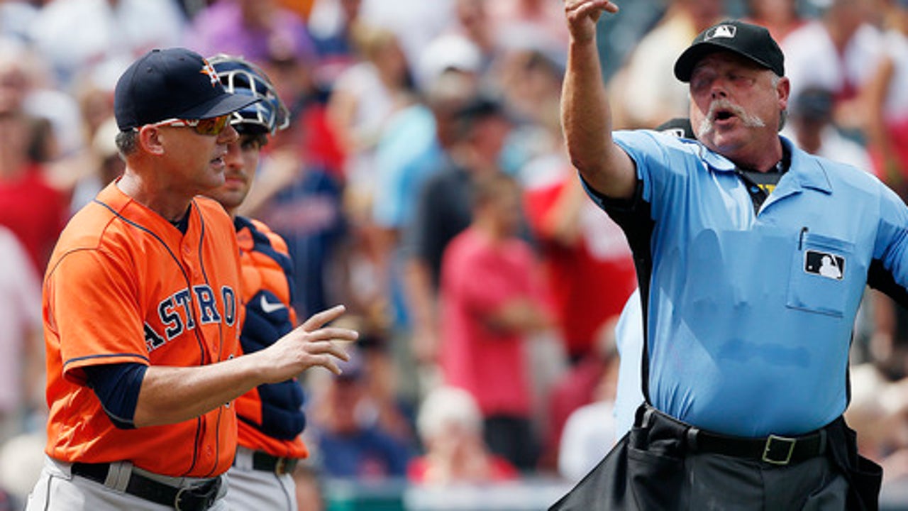 Hinch ejected after 2-run wild pitch, Indians beat Astros